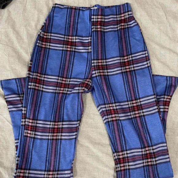 UO Cara High-Waisted Flare Pant - Picture 1 of 4